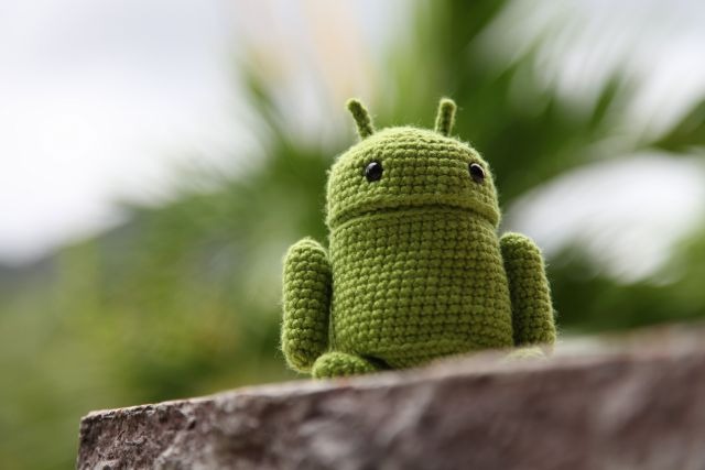 Η Google παρακολουθεί παράνομα τους χρήστες Android, σύμφωνα με νέα καταγγελία