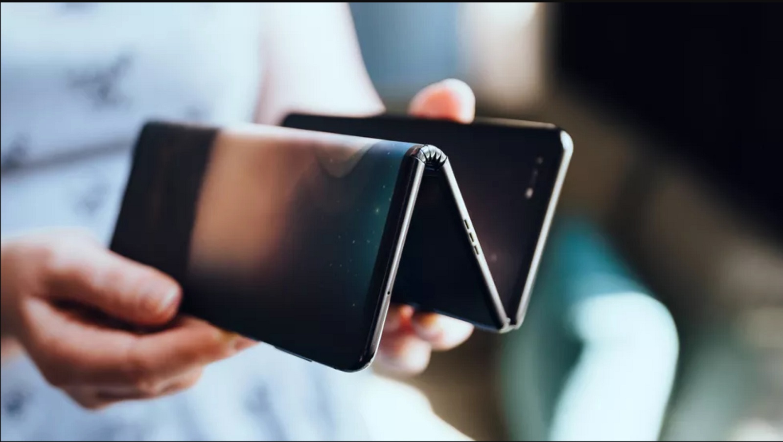 Το Samsung Galaxy Z Fold Tab φέρεται να είναι ένα τριπλoδιπλούμενο tablet που θα κυκλοφορήσει τον επόμενο χρόνο