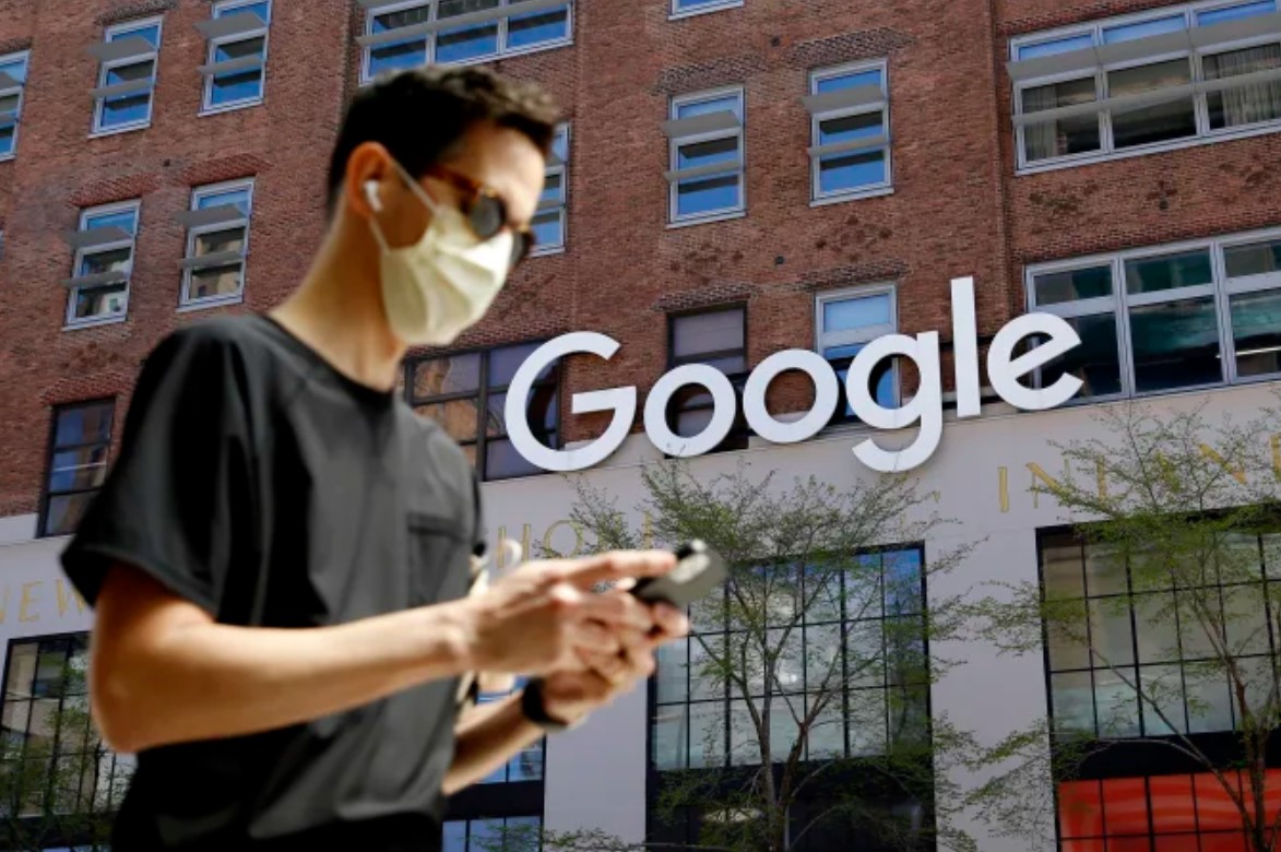 Η Google παρουσιάζει το νέο «υβριδικό» πλάνο εργασίας για τους υπαλλήλους της
