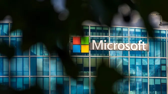 Για να ενισχύσει τις άμυνες της, η Microsoft εξαγόρασε την εταιρεία κυβερνοασφάλειας RiskIQ