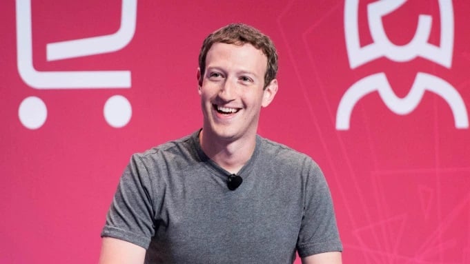 Περισσότερες πληροφορίες για "Το Facebook θα εξελιχθεί σε εταιρεία «Metaverse» σύμφωνα με τον Mark Zuckerberg"