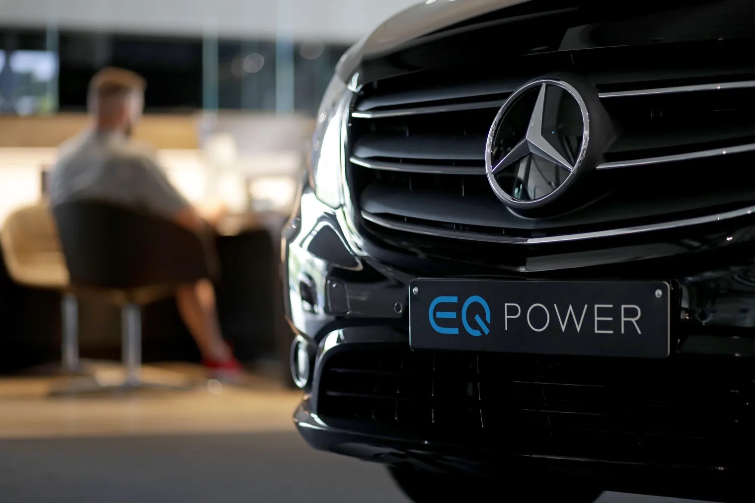 Σχεδόν όλα τα οχήματα της Mercedes-Benz από το 2030 θα είναι ηλεκτρικά