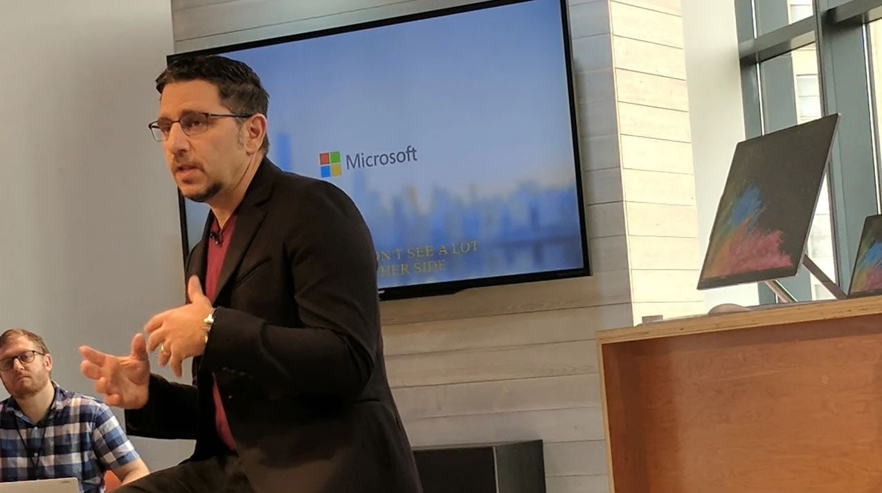 Ο Panos Panay προήχθη και είναι πλέον μέρος της Senior Leadership ομάδας της Microsoft