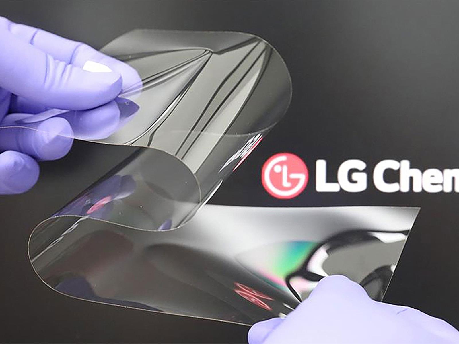 Νέα τεχνολογία της LG για αναδιπλούμενες οθόνες μειώνει την τσάκιση και είναι σκληρή όσο το γυαλί