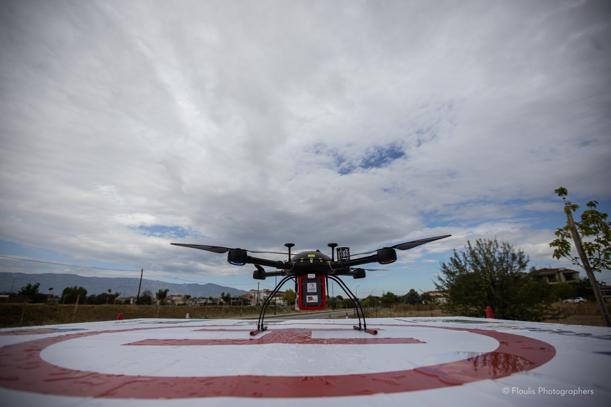 Η πρώτη πανευρωπαϊκή πτήση για παράδοση φαρμάκων με drones έγινε στα Τρίκαλα