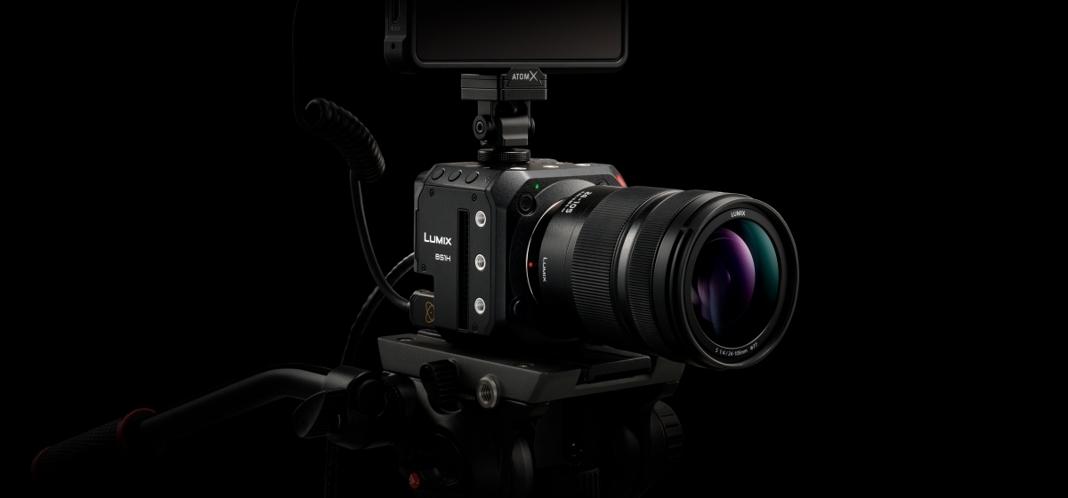 Η Panasonic DC-BS1H είναι μία box-style κάμερα με αισθητήρα full-frame