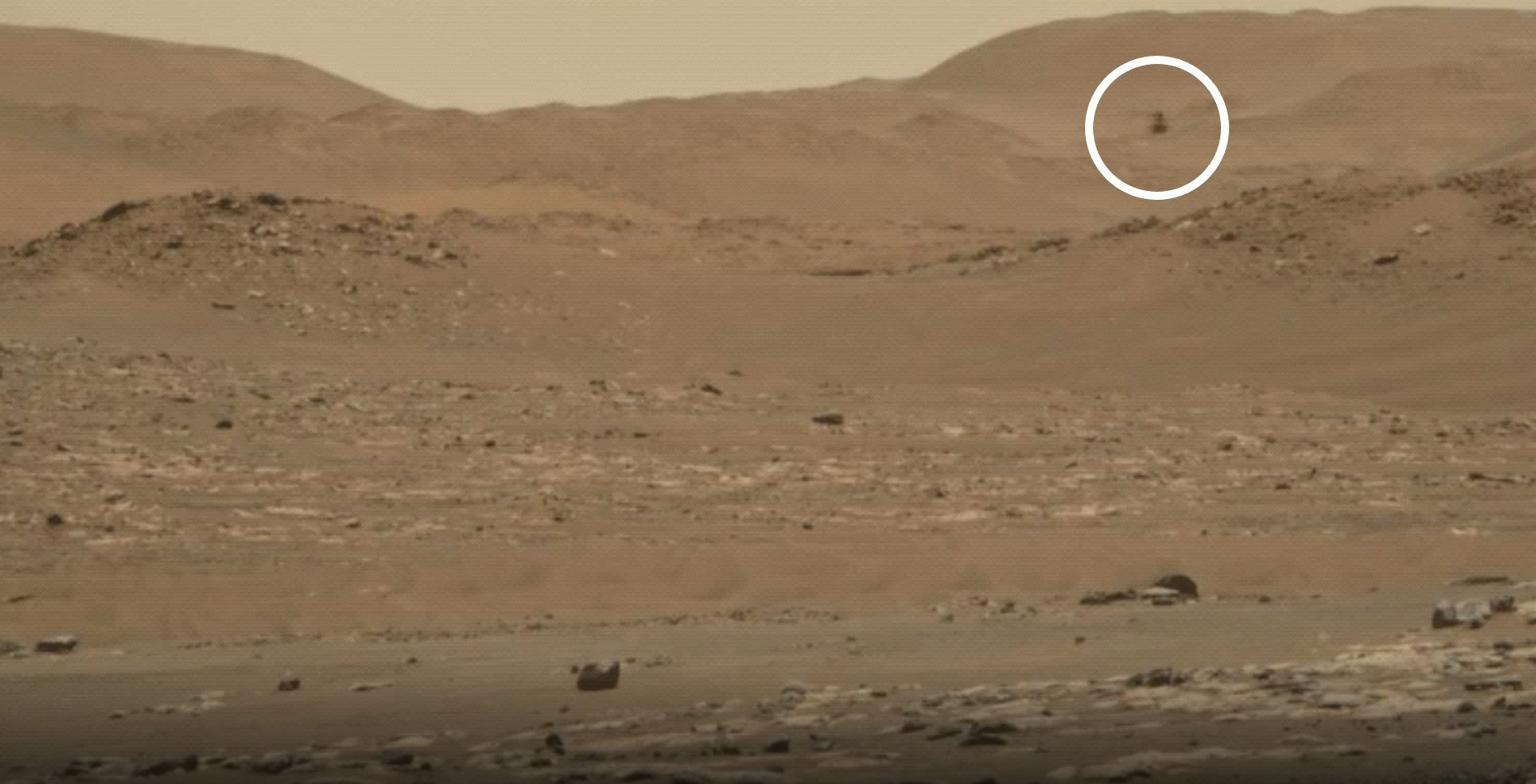 Το Perseverance κατέγραψε εντυπωσιακό βίντεο του ελικοπτέρου Ingenuity που πετά στον Άρη