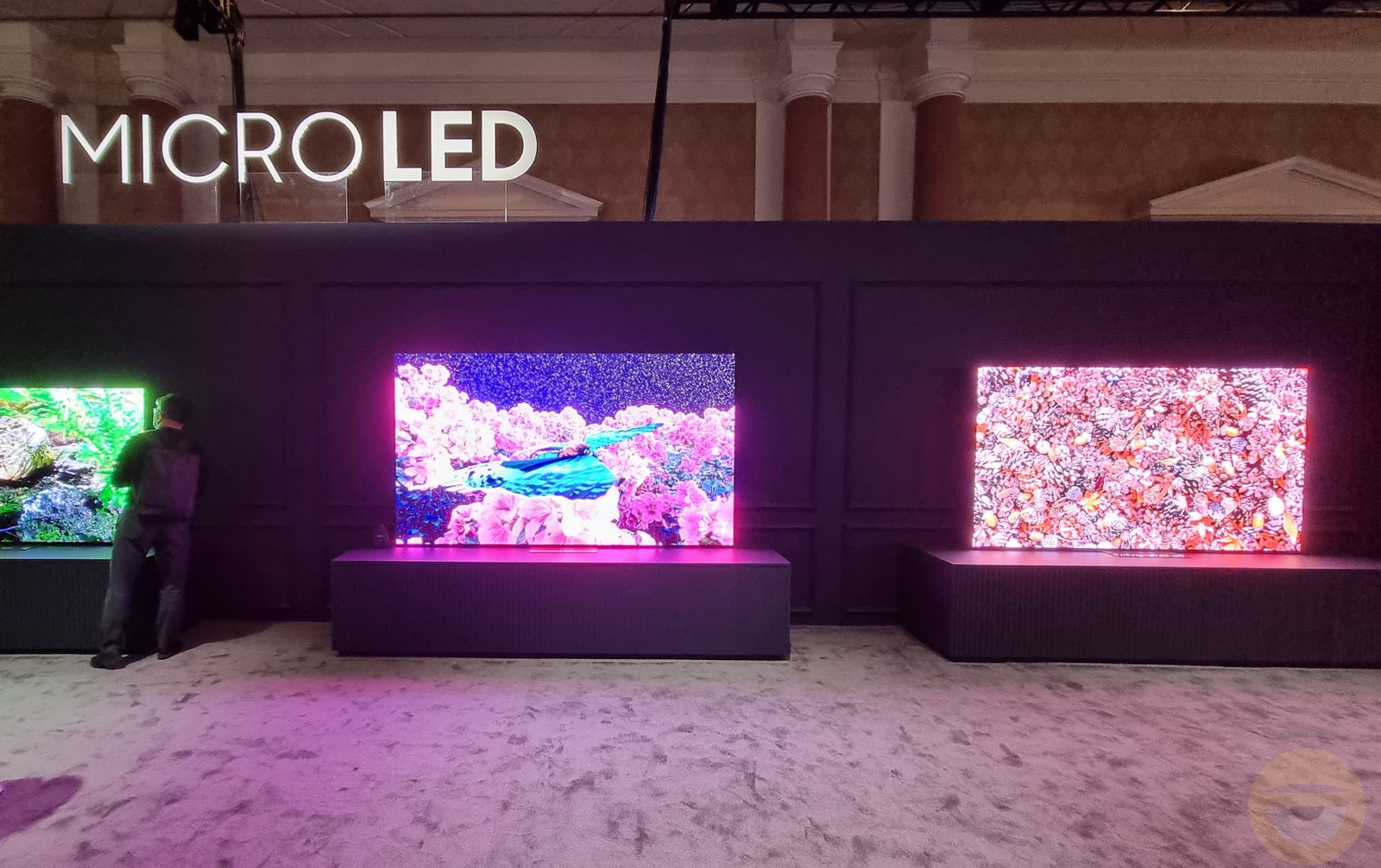 Η Samsung παρουσίασε εντυπωσιακές τηλεοράσεις Micro LED
