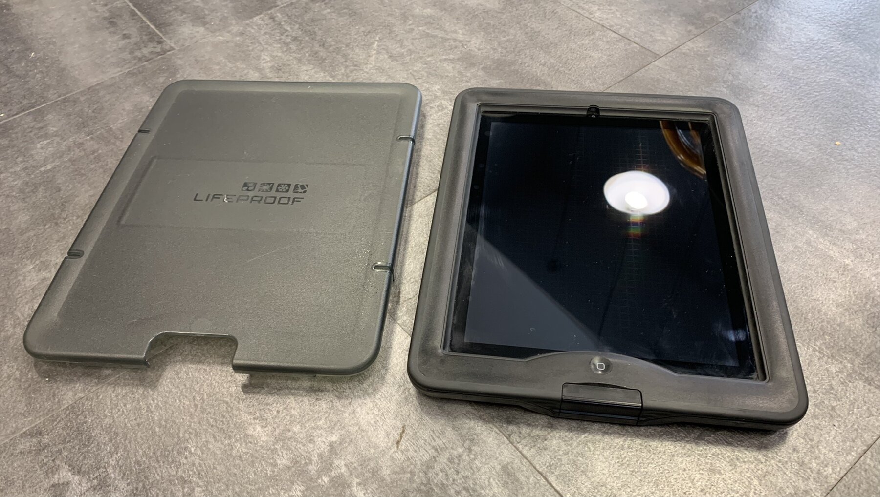 IPAD 4 WIFI + CELLULAR 16G και Lifeproof αδιαβροχη θηκη - iPad