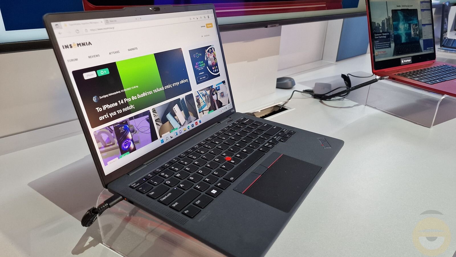 Περισσότερες πληροφορίες για "28 ώρες αυτονομία υπόσχεται το ThinkPad X13s της Lenovo"