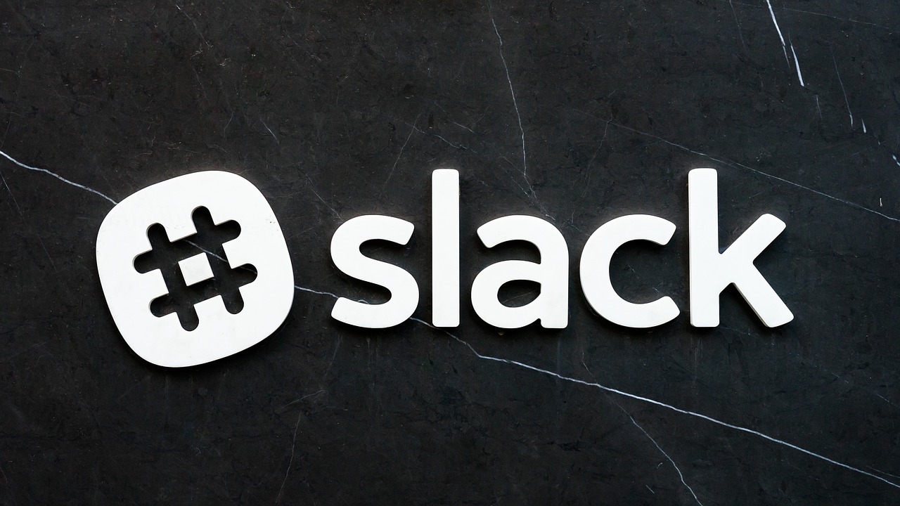 Περισσότερες πληροφορίες για "Το Slack αυξάνει τις τιμές του και κάνει μεγάλες αλλαγές στο δωρεάν πακέτο του"