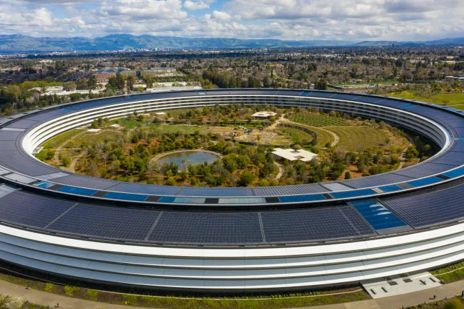 Υπάλληλοι της Apple διαμαρτύρονται για τα σχέδια επιστροφής τους στο γραφείο