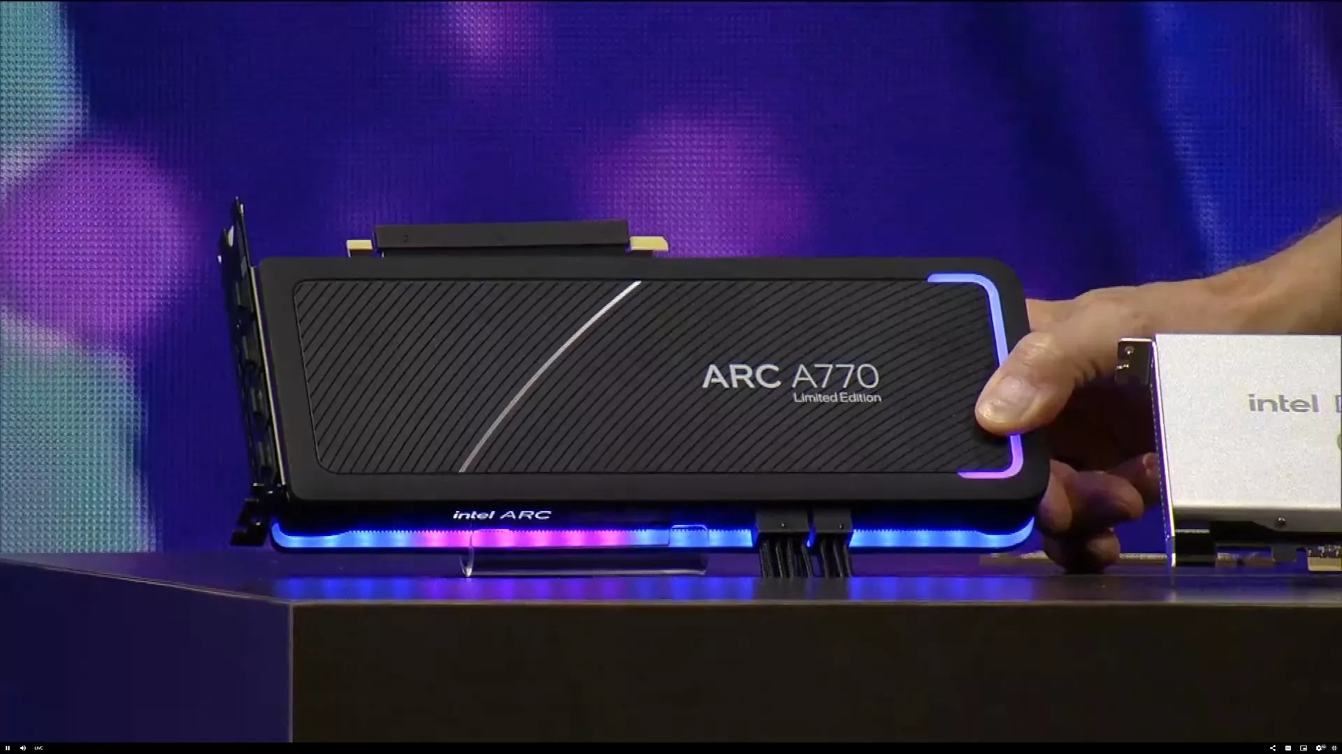 Περισσότερες πληροφορίες για "Η Arc A770 GPU της Intel, κυκλοφορεί στις 12 Οκτωβρίου με τιμή $329 για να χτυπήσει την RTX 3060"