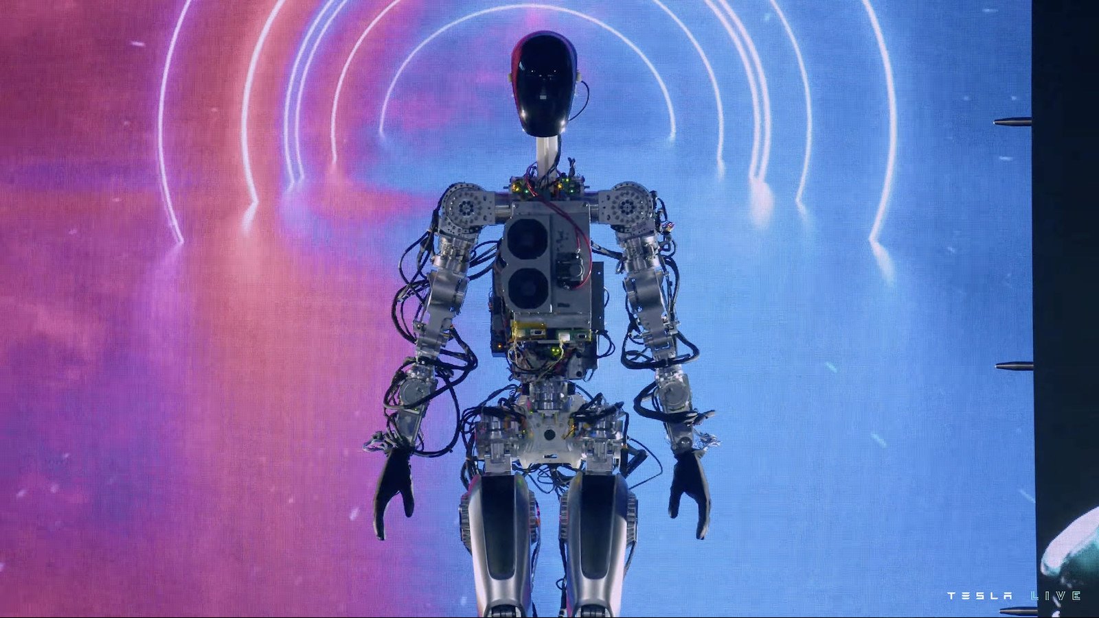 Περισσότερες πληροφορίες για "Η Tesla παρουσιάζει ένα απογοητευτικό πρωτότυπο ανθρωπόμορφου ρομπότ στην AI Day"