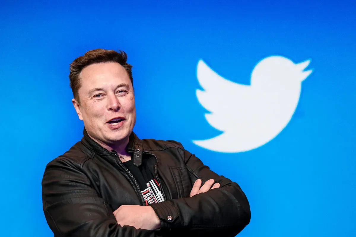 Το Twitter επίσημα στα χέρια του Elon Musk ο οποίος «ξηλώνει» υψηλόβαθμα στελέχη