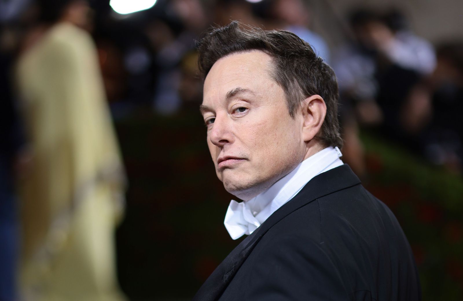 Ο Elon Musk αρχίζει να αποκλείει επικριτικούς δημοσιογράφους από το Twitter