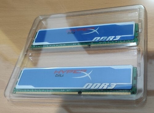 Περισσότερες πληροφορίες για "KINGSTON 4GB DDR3 (2X2GB) HYPERX BLU XMP (KHX1600C9D3B1K2)"