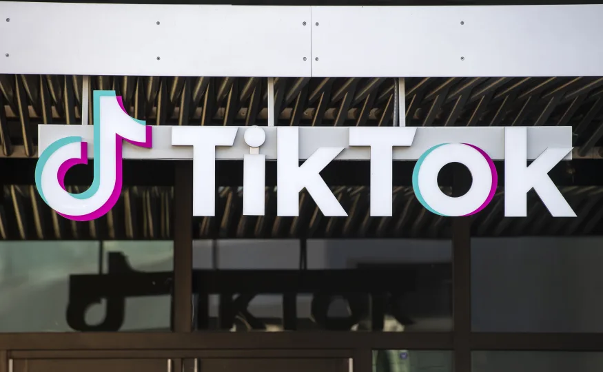 Ο CEO του TikTok λέει ότι ακόμα και η πώληση του app, δεν πρόκειται να κάμψει τις ανησυχίες των ΗΠΑ