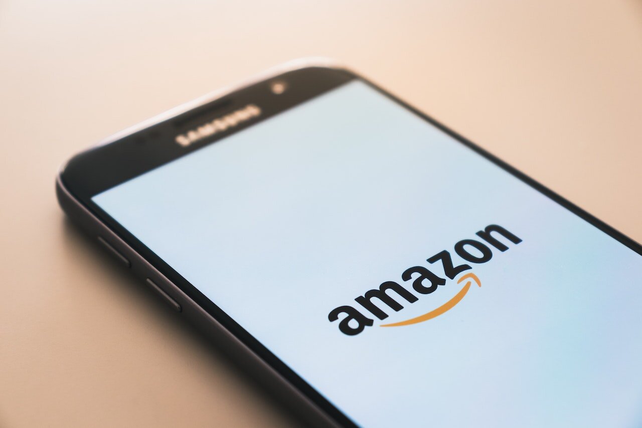 Η Amazon θα απολύσει επιπλέον 9.000 υπαλλήλους τις επόμενες εβδομάδες