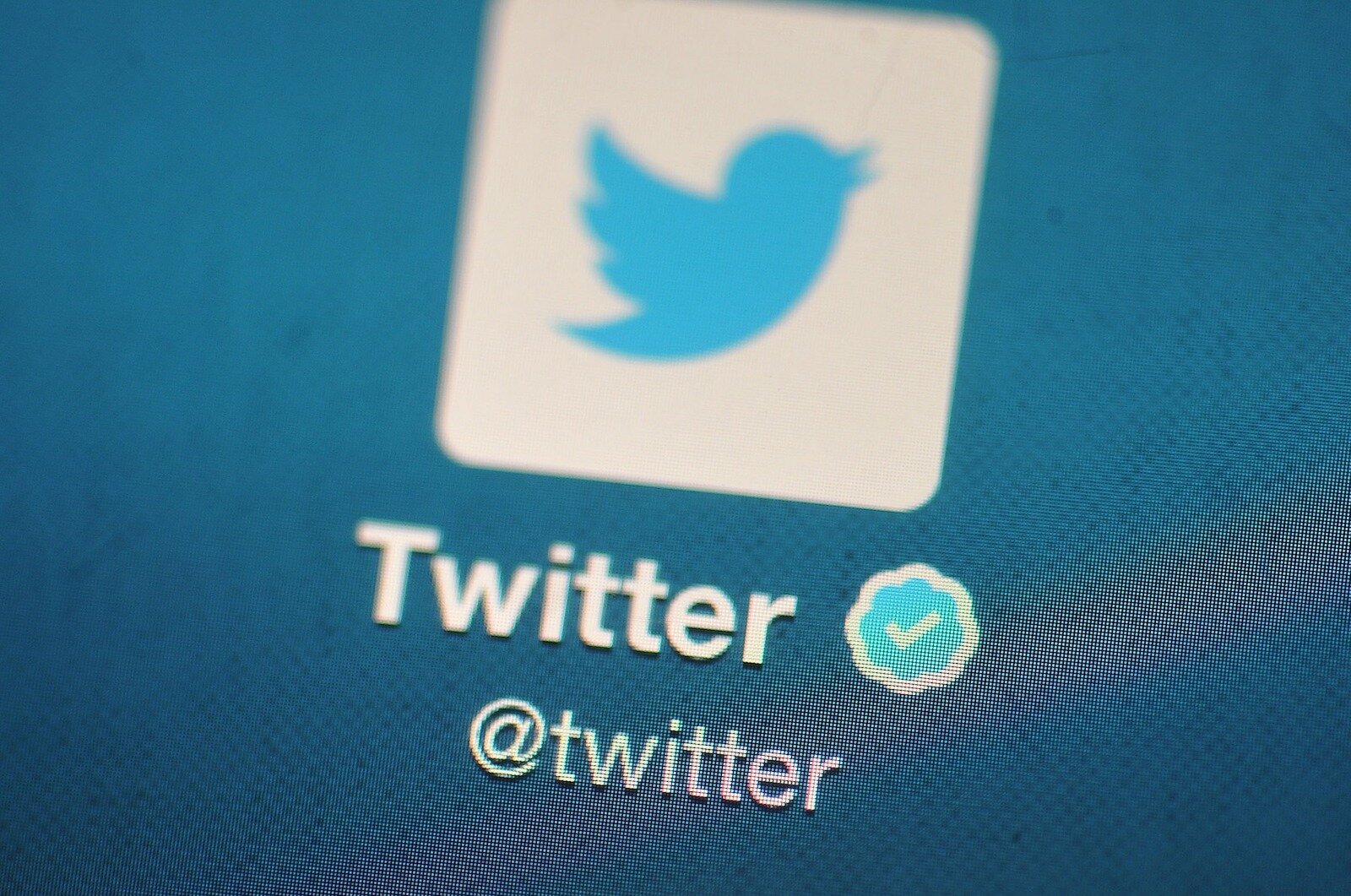 Το Twitter αρχίζει να αφαιρεί τα μπλε checkmarks από όλους τους παλιούς χρήστες
