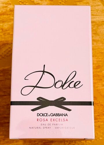Περισσότερες πληροφορίες για "Dolce & Gabbana Rosa Excelsa γυναικείο άρωμα"