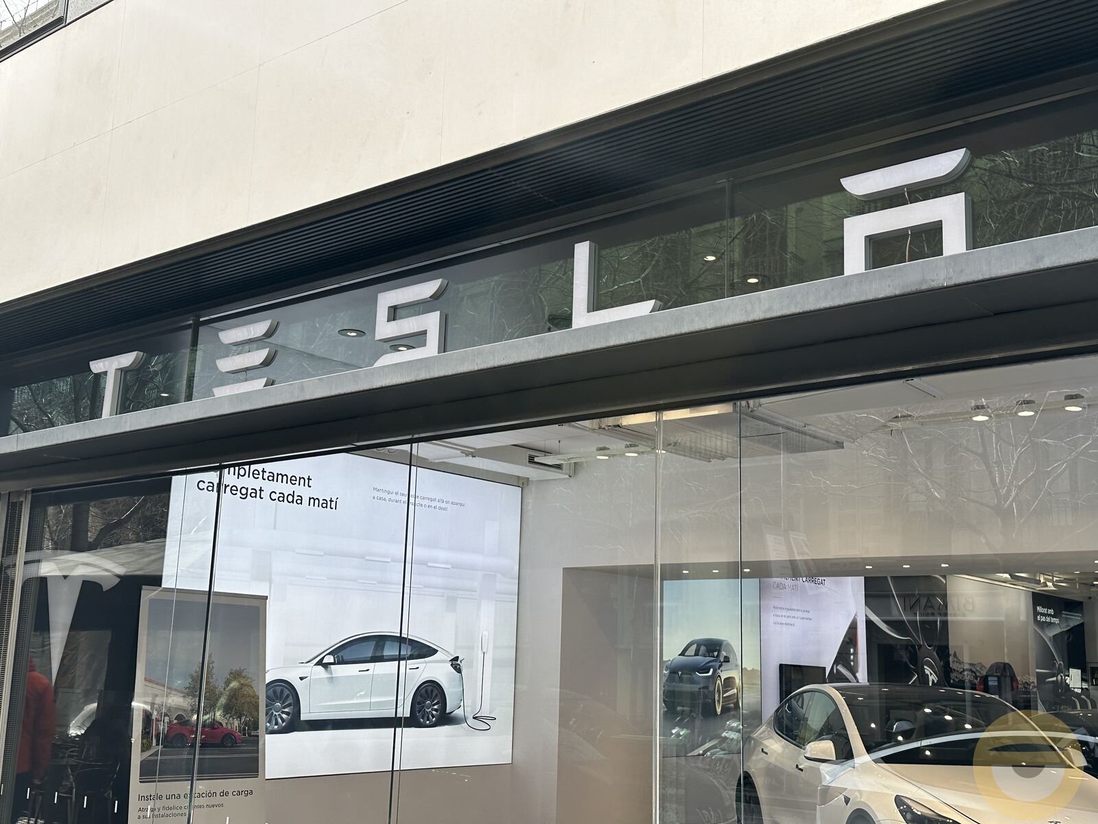 Ρεκόρ παραδόσεων για την Tesla με τη βοήθεια και των μειώσεων τιμών