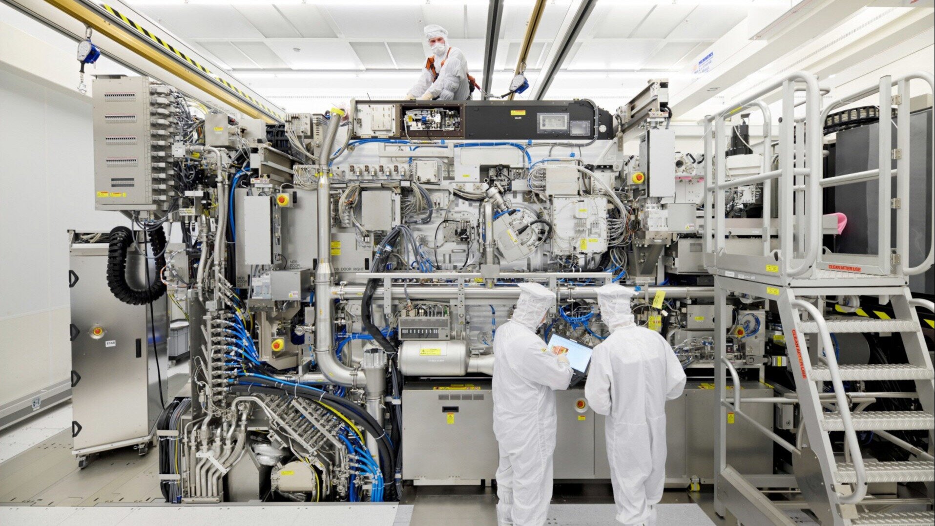 Περισσότερες πληροφορίες για "Η TSMC θα κατασκευάσει εργοστάσιο ημιαγωγών στη Γερμανία"