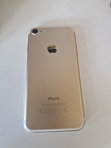 🔥ΚΑΝΕ ΠΡΟΣΦΟΡΑ ΚΑΙ ΠΑΡΤΟ ΑΜΕΣΑ🔥Apple iPhone 7 (Χρυσό/32 GB)Δινεται με πολλα εξτρα!