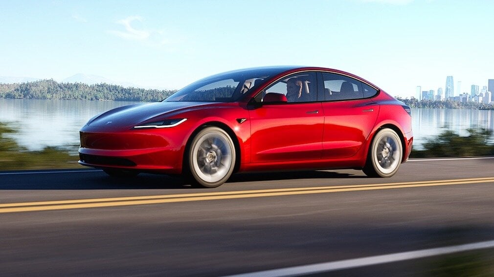 Το ανανεωμένο Tesla Model 3 έρχεται με μεγαλύτερη αυτονομία και νέο εσωτερικό