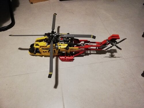 Περισσότερες πληροφορίες για "LEGO TECHNIC: Helicopter (9396)"