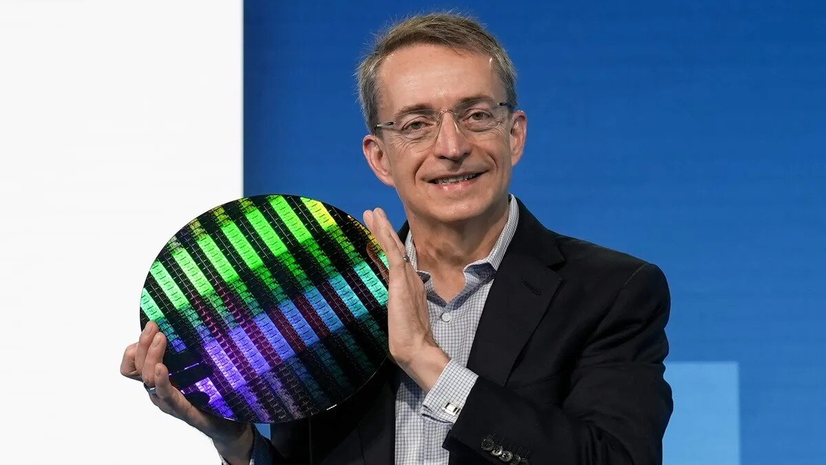 «Εντελώς ασήμαντη» κρίνει την απειλή των ARM CPU για Windows PC ο CEO της Intel