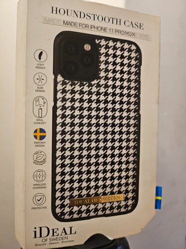Περισσότερες πληροφορίες για "Θήκη iPhone 11 Pro / XS / X  IDEAL OF SWEDEN"