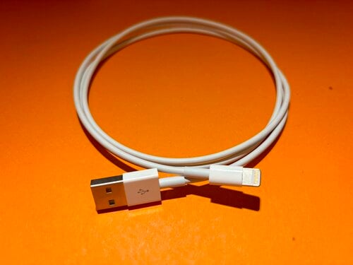 Περισσότερες πληροφορίες για "Apple Lightning to USB καλωδιο (1m)"