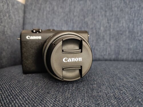 Περισσότερες πληροφορίες για "Canon M200"
