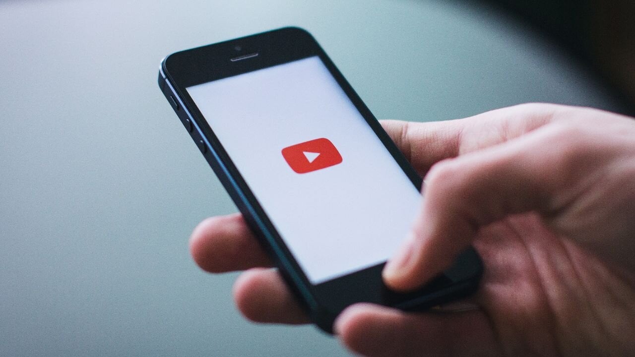 YouTube: Οι ad blockers φταίνε για τους αργούς χρόνους φόρτωσης και όχι ο browser σας