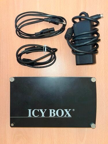 Περισσότερες πληροφορίες για "IcyBox External SΑΤΑ Drive 3.5'' Enclosure"