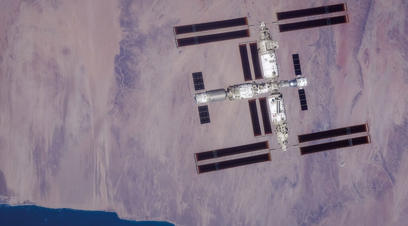 Περισσότερες πληροφορίες για "Για πρώτη φορά βλέπουμε ολόκληρο τον διαστημικό σταθμό της Κίνας"