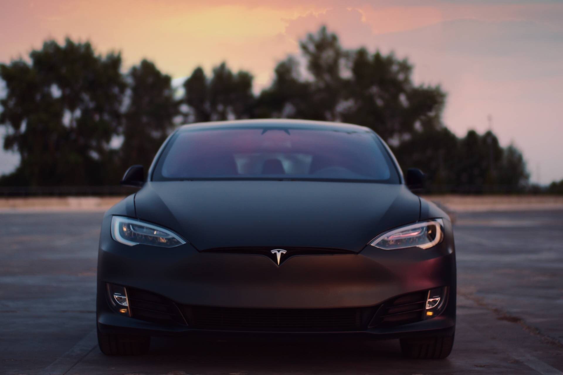 Η Tesla θα αναβαθμίσει μέσω software update πάνω από 2 εκατομμύρια αυτοκίνητα εξαιτίας προβλημάτων στο Autopilot