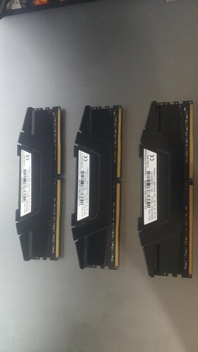Περισσότερες πληροφορίες για "3 x G.Skill Ripjaws V 16GB DDR4 RAM Ταχύτητα 3200 για Desktop"
