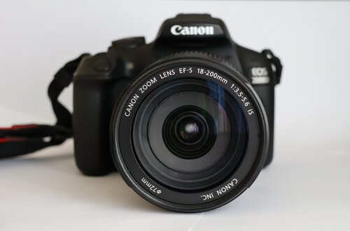 Περισσότερες πληροφορίες για "Canon EOS 2000D + EF-S 18-200mm f/3,5-5,6 IS"