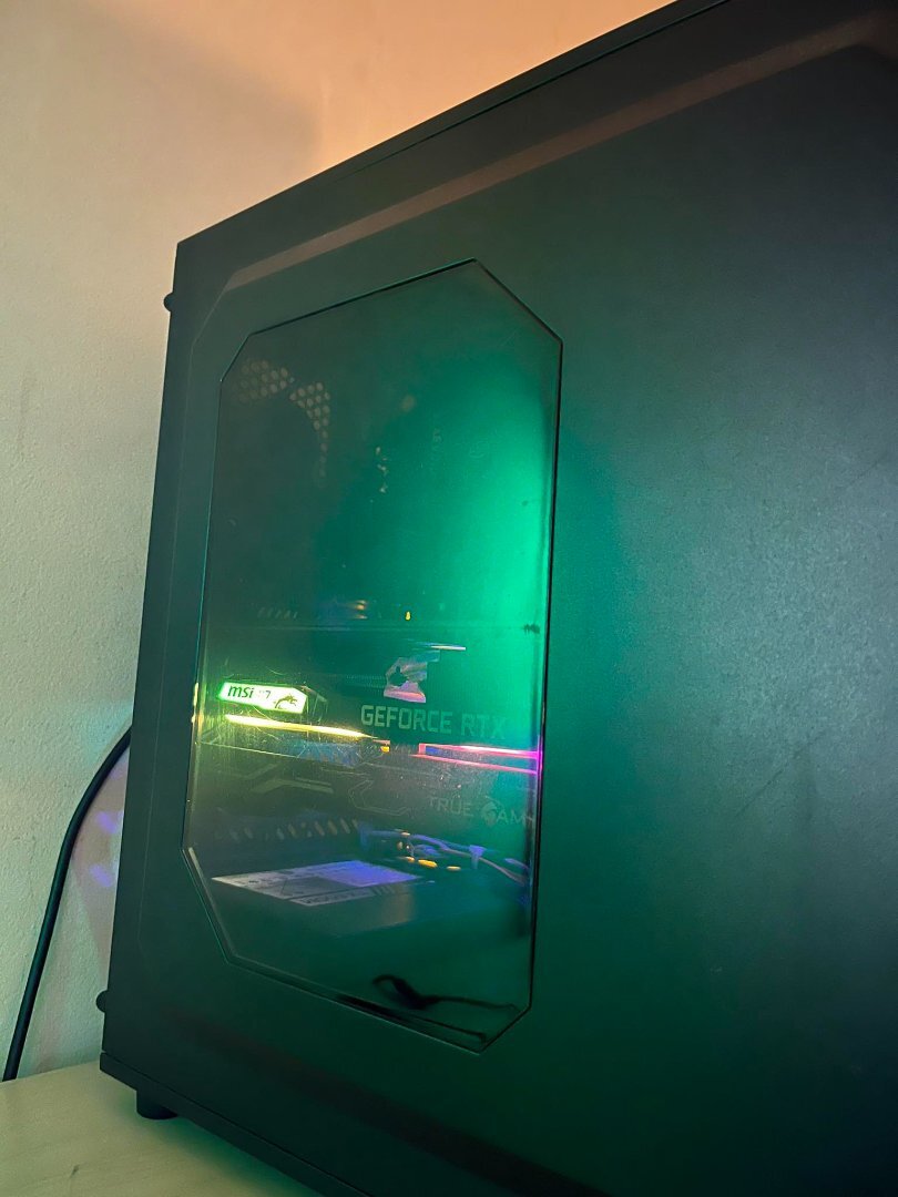 gaming-pc-monitor-insomnia-gr