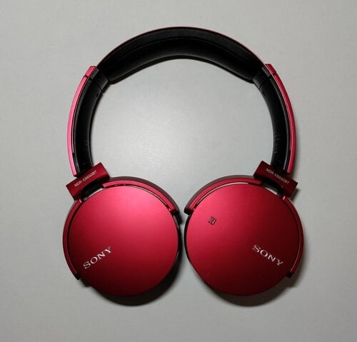 Περισσότερες πληροφορίες για "Ακουστικά Ασύρματα Sony MDR-XB650BT Extra Bass"