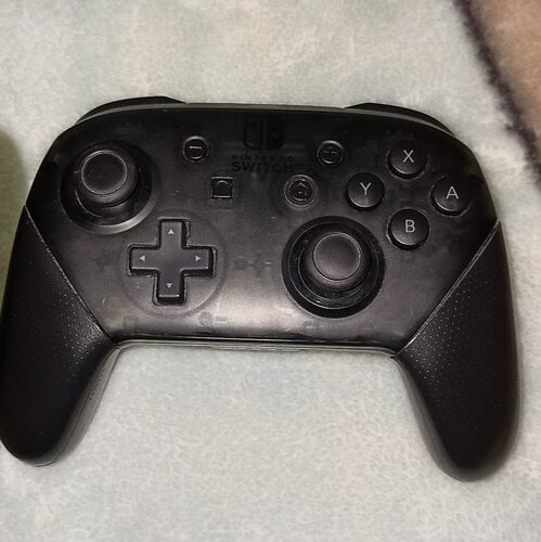 Περισσότερες πληροφορίες για "Nintendo Switch Pro Controller (Μαύρο/Ασύρματα)"