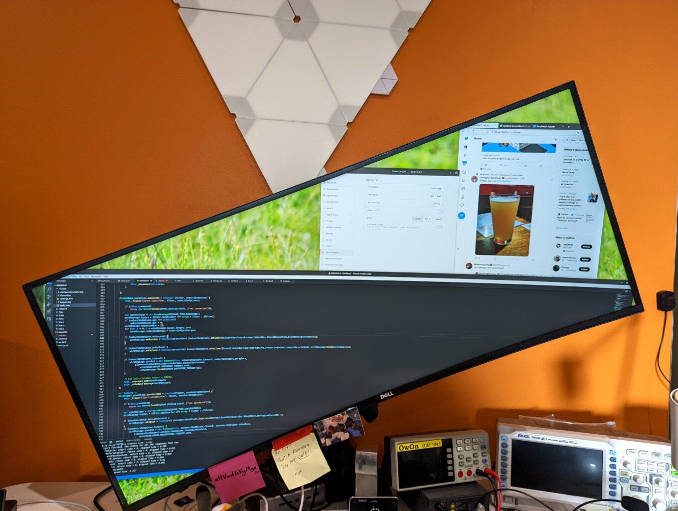 Linux is the only operating system that supports diagonal screen mode – Linux