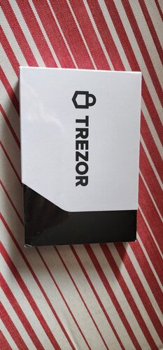 Περισσότερες πληροφορίες για "Trezor Model T Cryptocurrency Hardware Wallet"