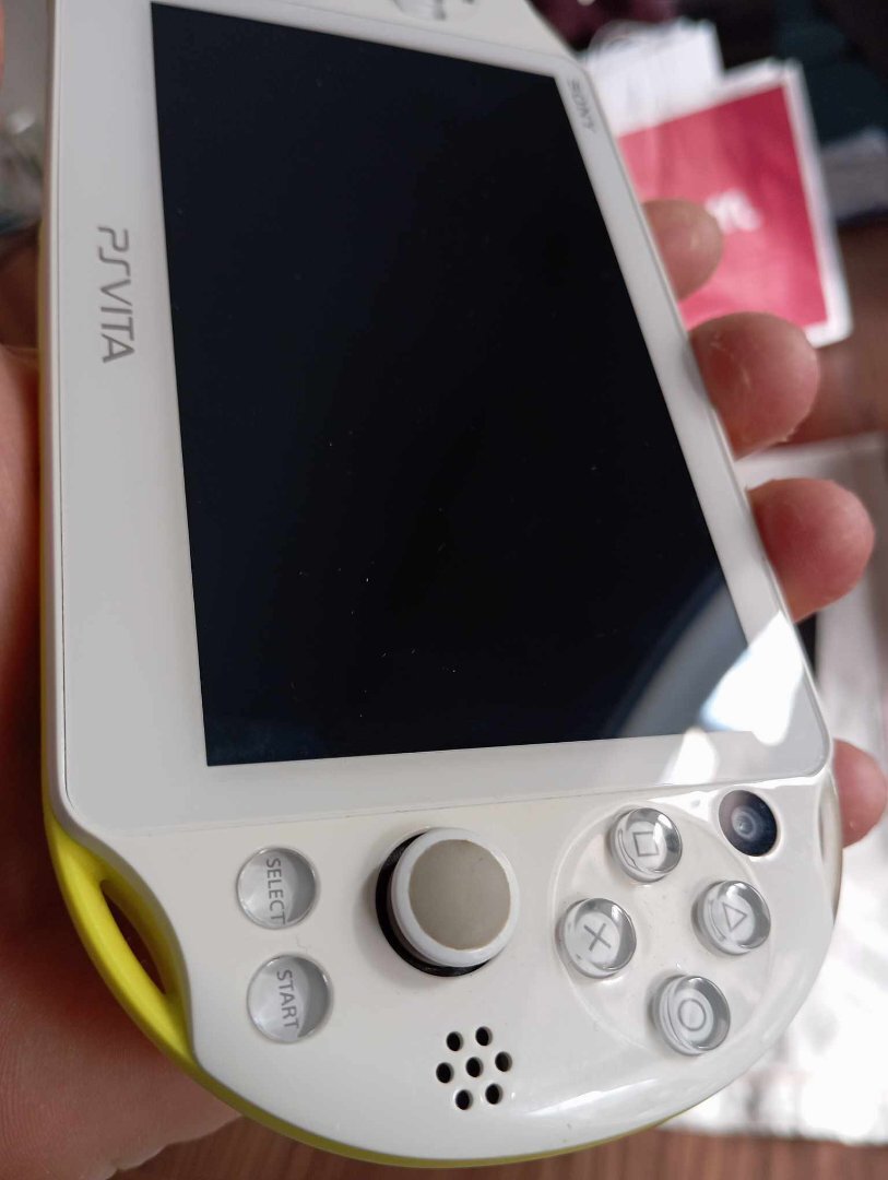 Sony PS Vita Slim Lime Green κατασταση καινουργιου με 128gb Retro