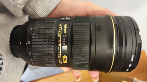Περισσότερες πληροφορίες για "Nikon 24-70mm"