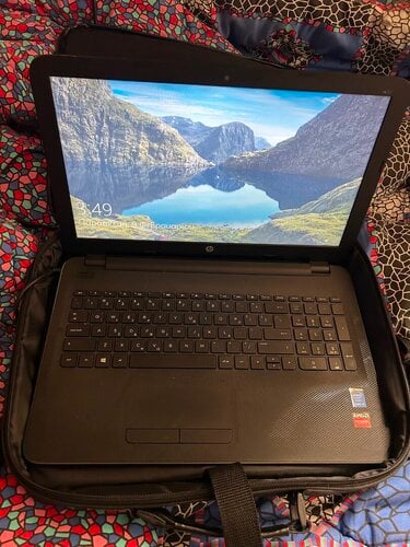 Περισσότερες πληροφορίες για "Laptop HP 250 G4"