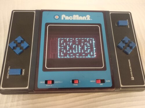 Περισσότερες πληροφορίες για "PacMan 2 Entex 1981"