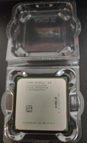 Περισσότερες πληροφορίες για "AMD Athlon 64 4000+ Processor (ADA4000DAA5BN)"